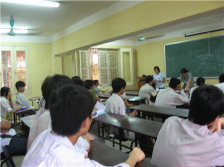 Đại học quốc gia Hà Nội giảm chỉ tiêu